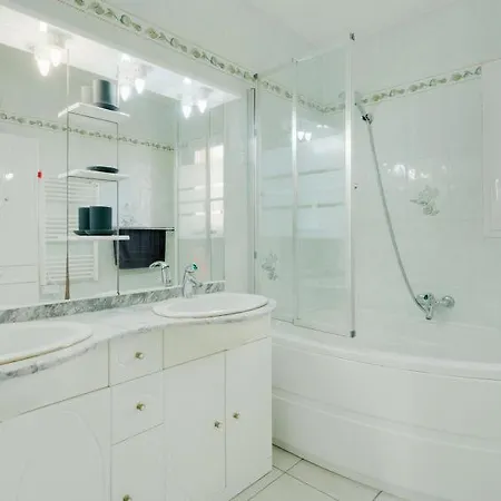 Σπίτι διακοπών Sleeps 6 Pool Air Con Wifi